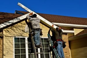 Essential Roof and Siding Repair Tips for Homeowners